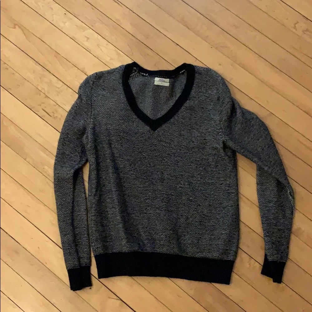 black long sleeve sweater